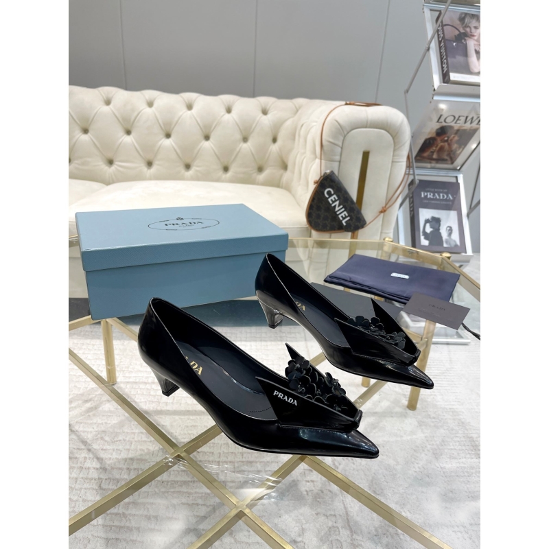 Pra*a flat shoes